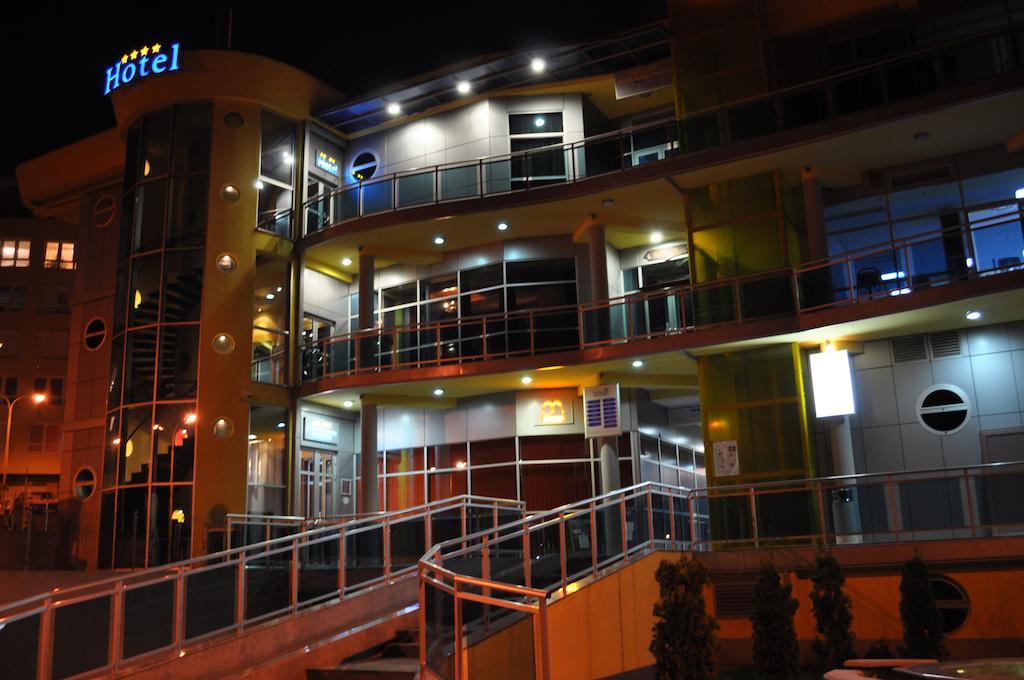 Hotel Fortuna Banja Luka Eksteriør bilde